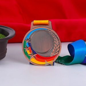Cung cấp huy chương có sẵn